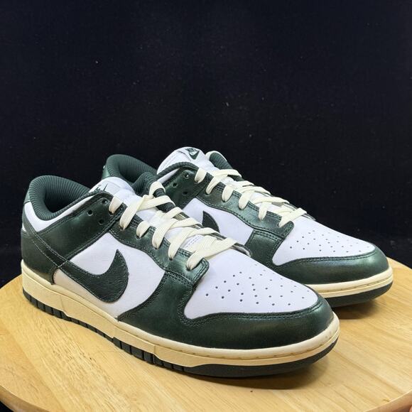 Nike Dunk Low Vintage Green Women’s DQ8580-100 FAST SHIP DS Size 11.5 W / 10 Men - Picture 4 of 9